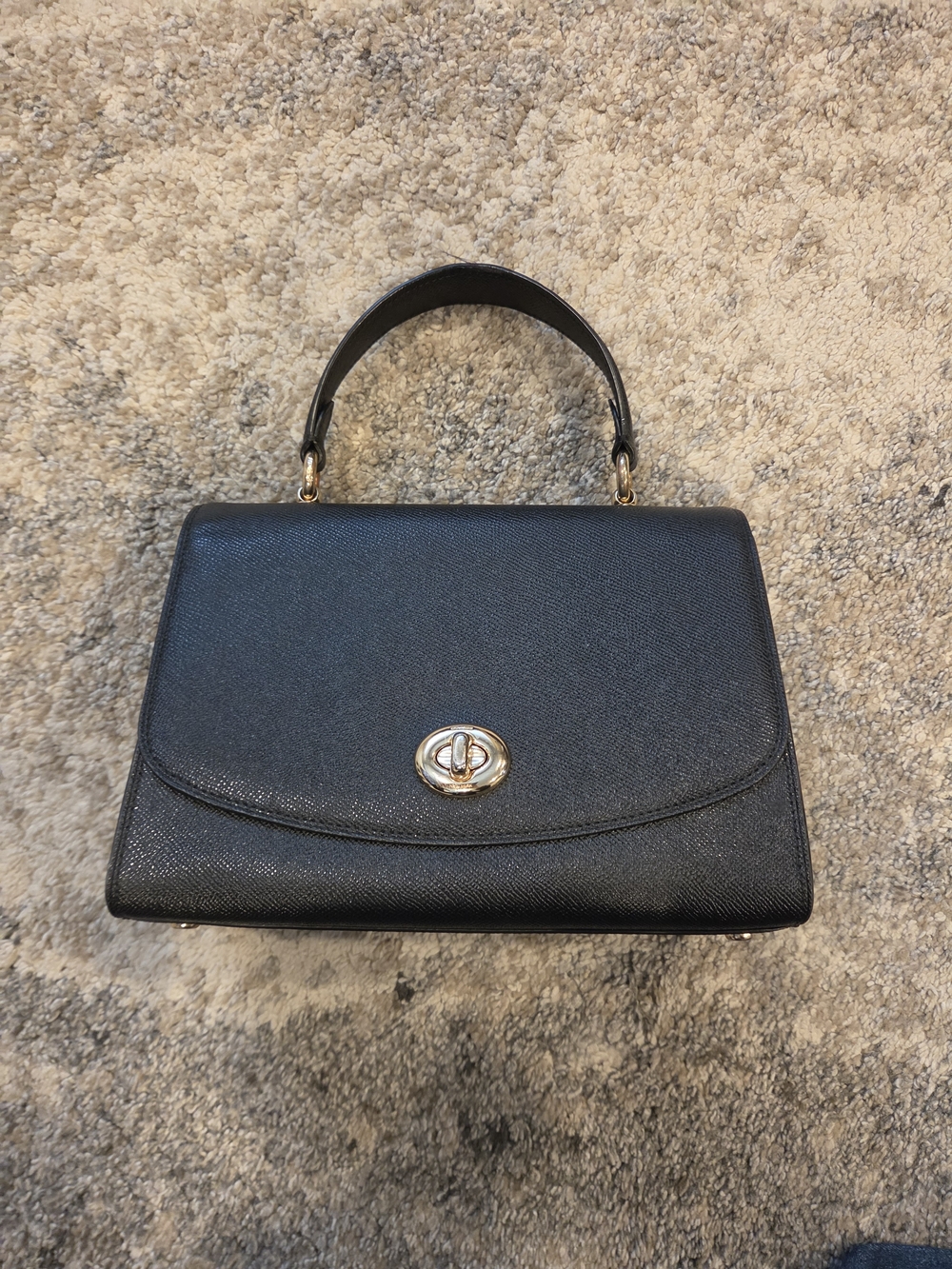COACH - Black and Gold Shoulder Bag + Shoulder Strap (authentic)